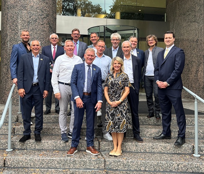 UST Dallas Reisegruppe Gruppenfoto der US Treuhand Reisegruppe nach Dallas