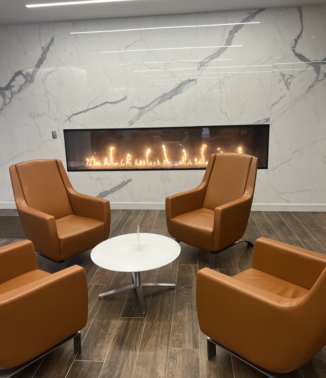 UST XXVII - qualitätsvolles Interieur Innenansicht Pinnacle Tower - Sitzgruppe