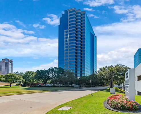 Zufahrt Pinnacle Tower, Dallas, TX