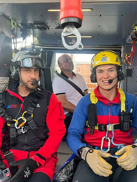 osvs-bergwacht-hubschrauber-team Bergwacht im Übungshubschrauber